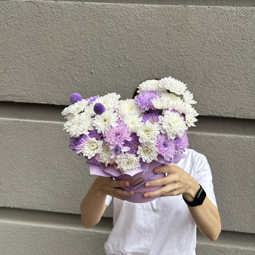 Композиция для школьника💜 подойдет и мальчику, и девочке 🩷 пушистая, стойкая хризантема «Алтай»