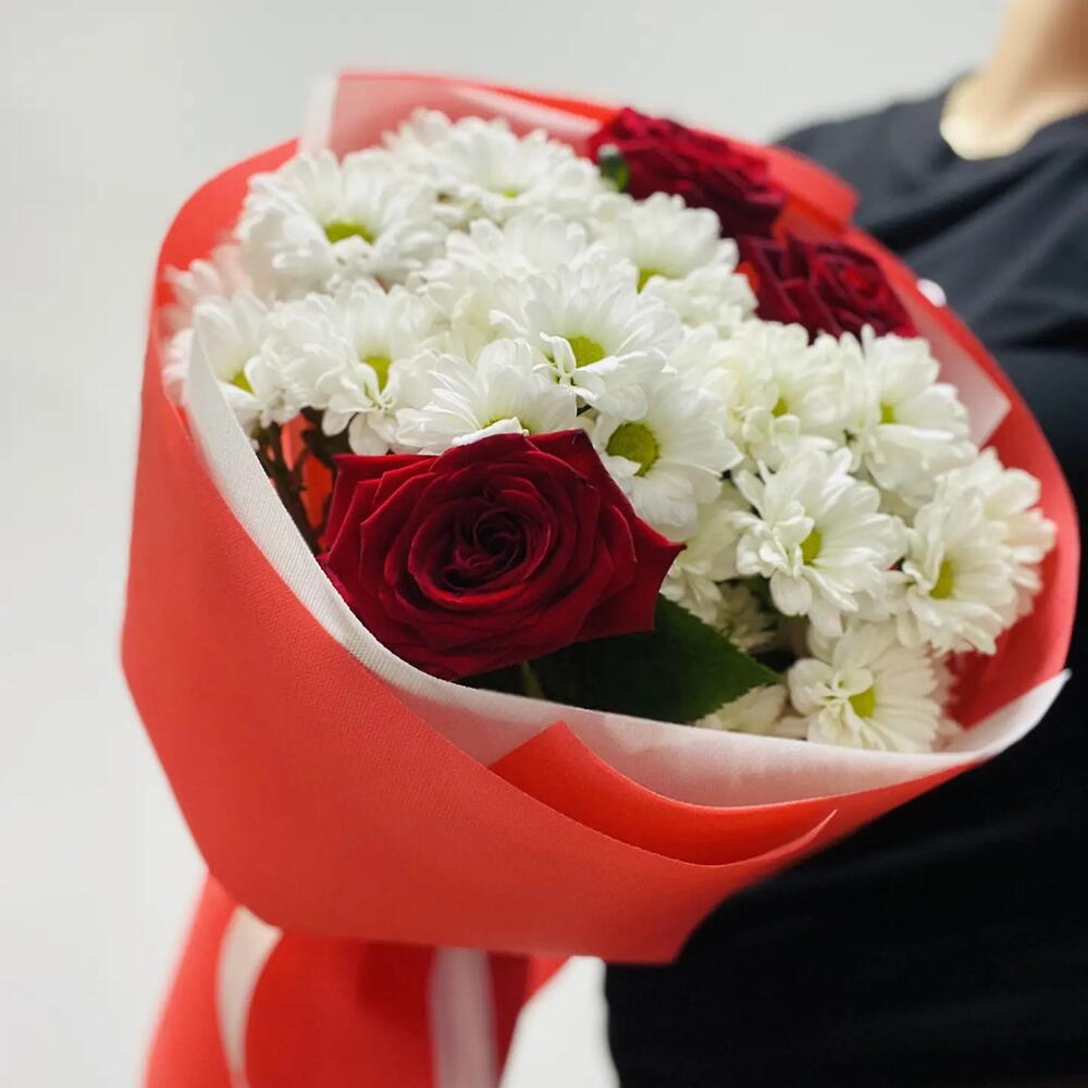 Ромашки и розы🌹