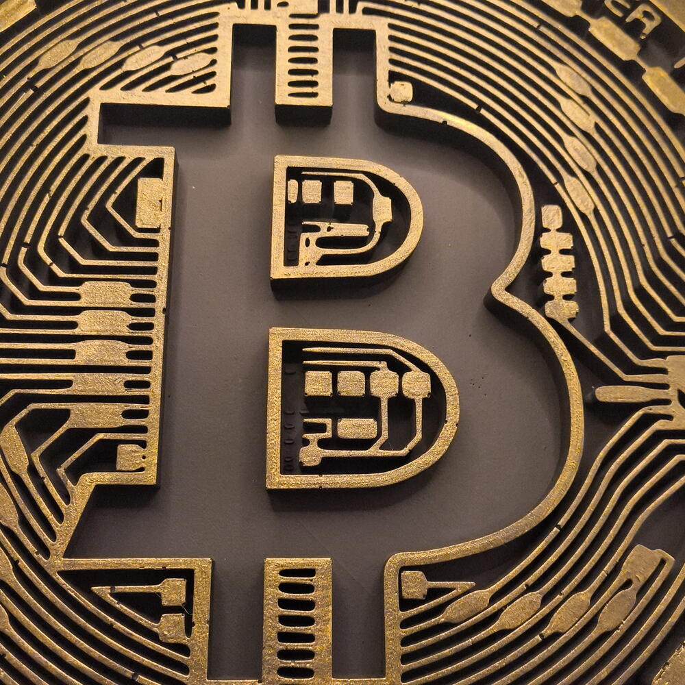 Статуэтка Биткойн