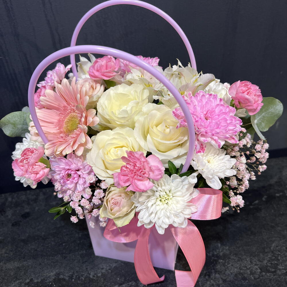 Цветы в сумочке🌸