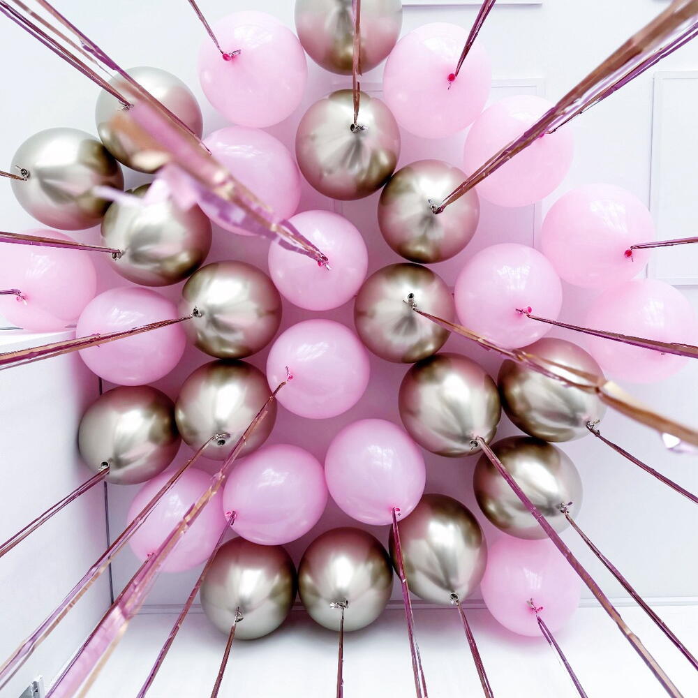 Воздушные  шарики с дождиком под потолок розовые и золотые на день рождения