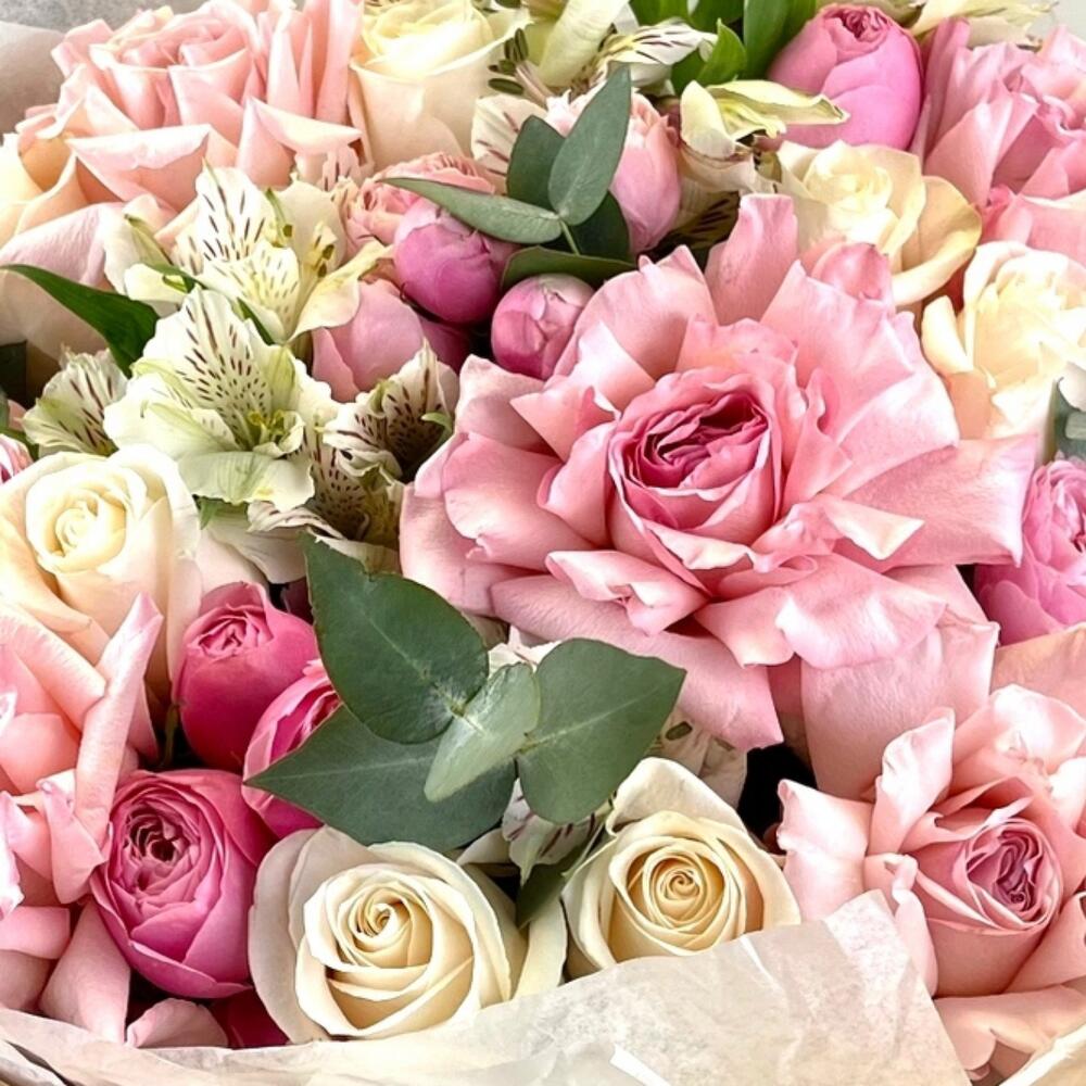 Французские мотивы🌸 с пион розами
