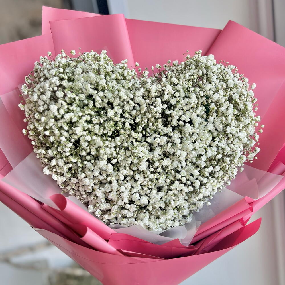 Сердце из белой гипсофилы
