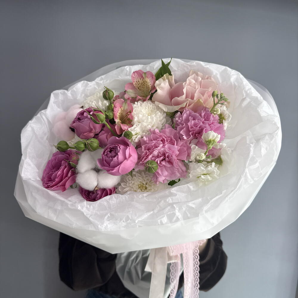 Нежный букет с альстромерией и диантусами🌸🩷