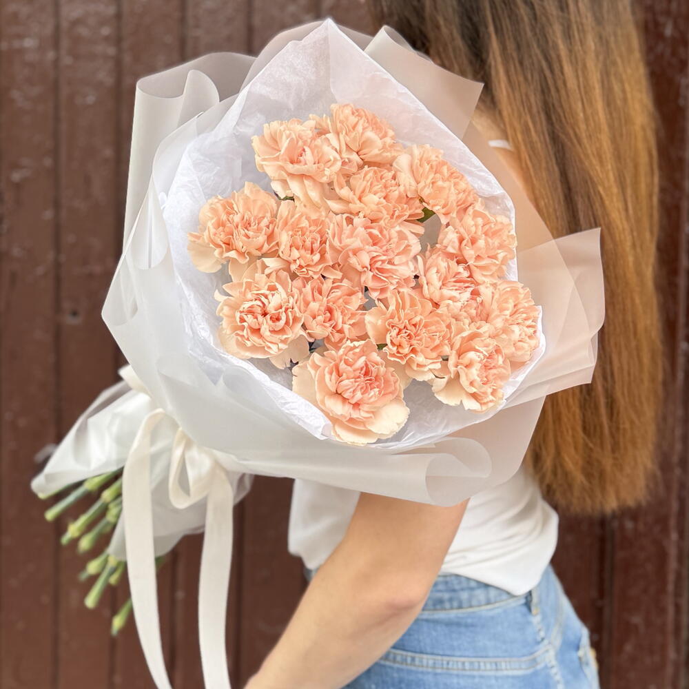 Букет персиковых гвоздик 15 шт