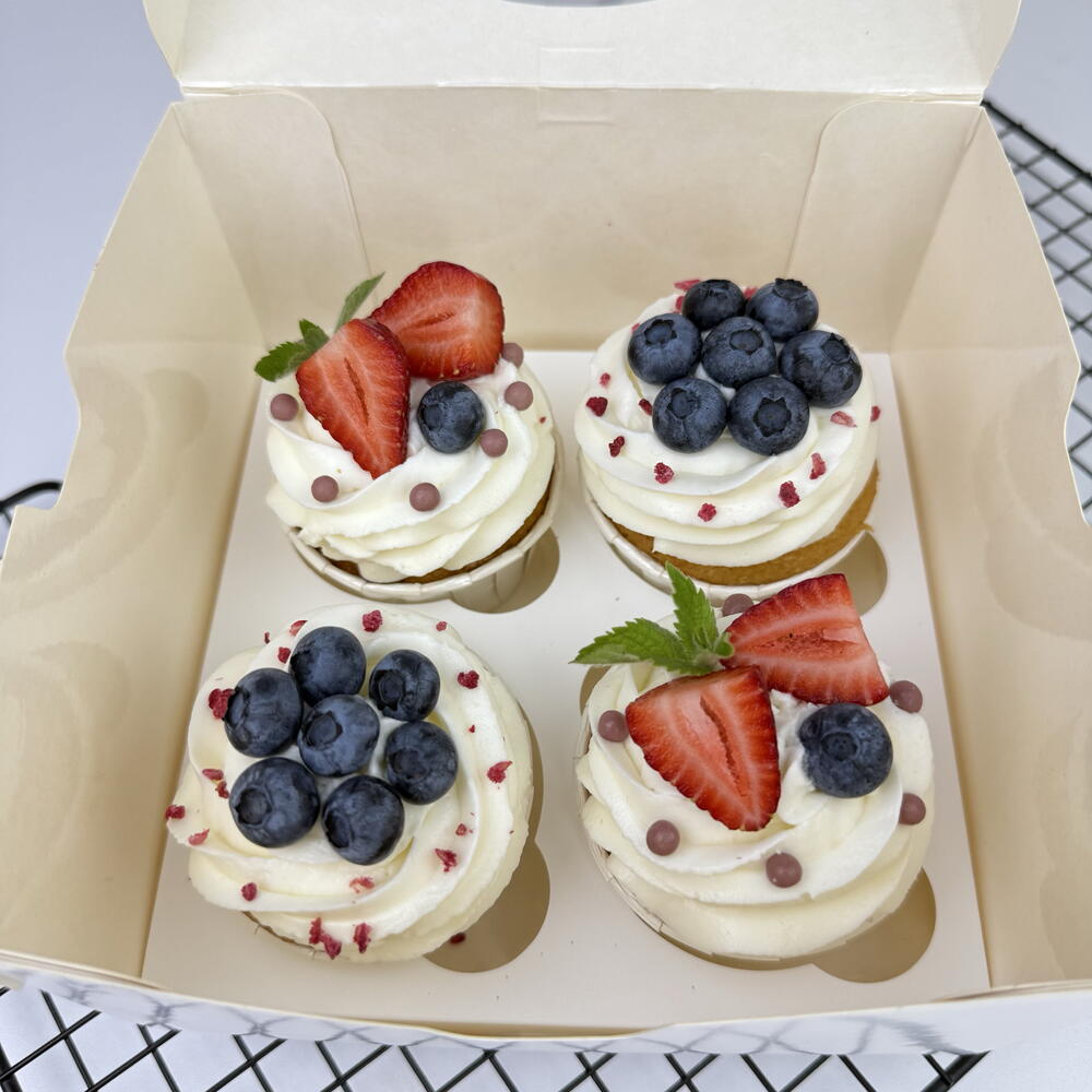 «Ягодное настроение» — Assorted Box | 4 шт