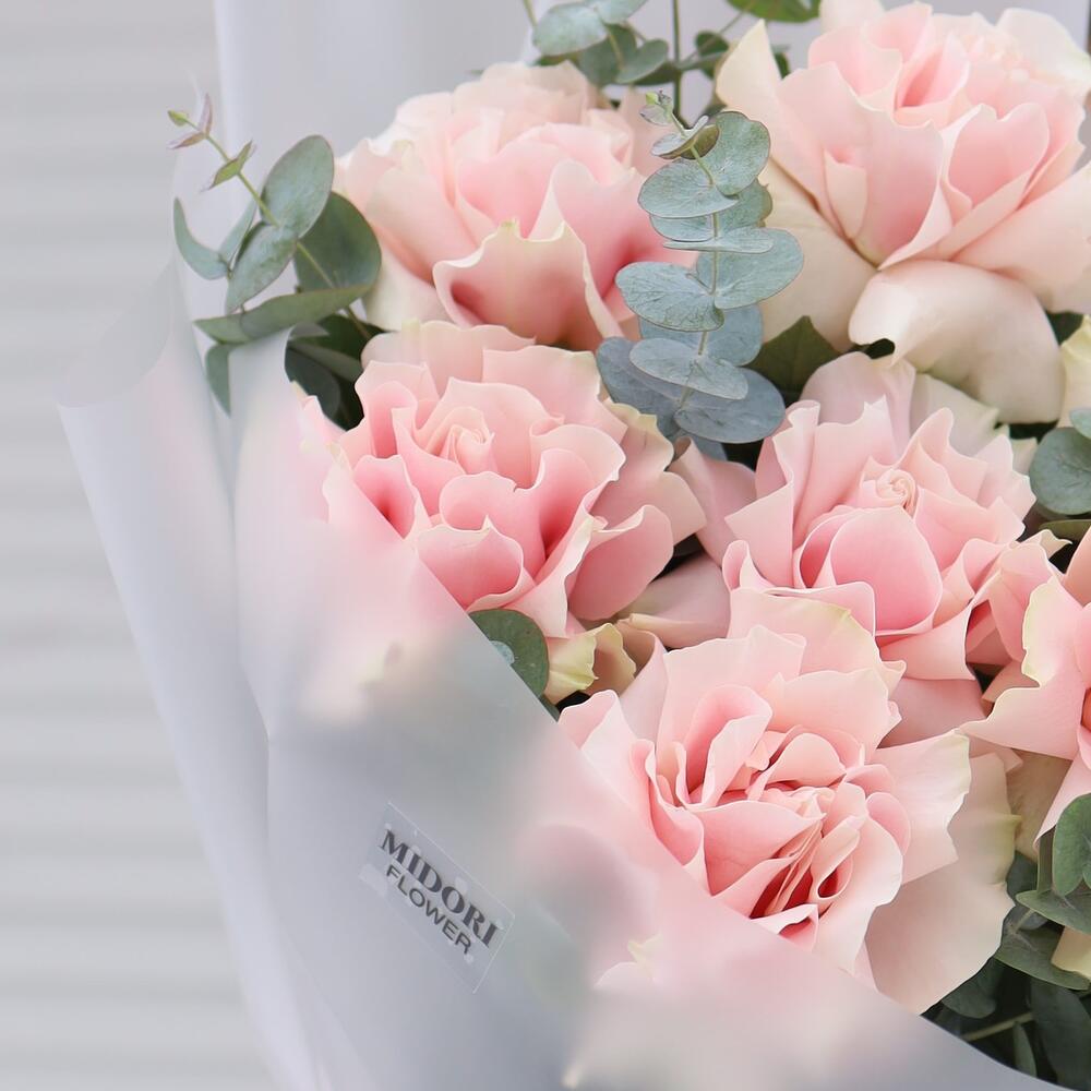 Букет французских розовых роз с эвкалиптом 7 🌸Для мамы в День матери