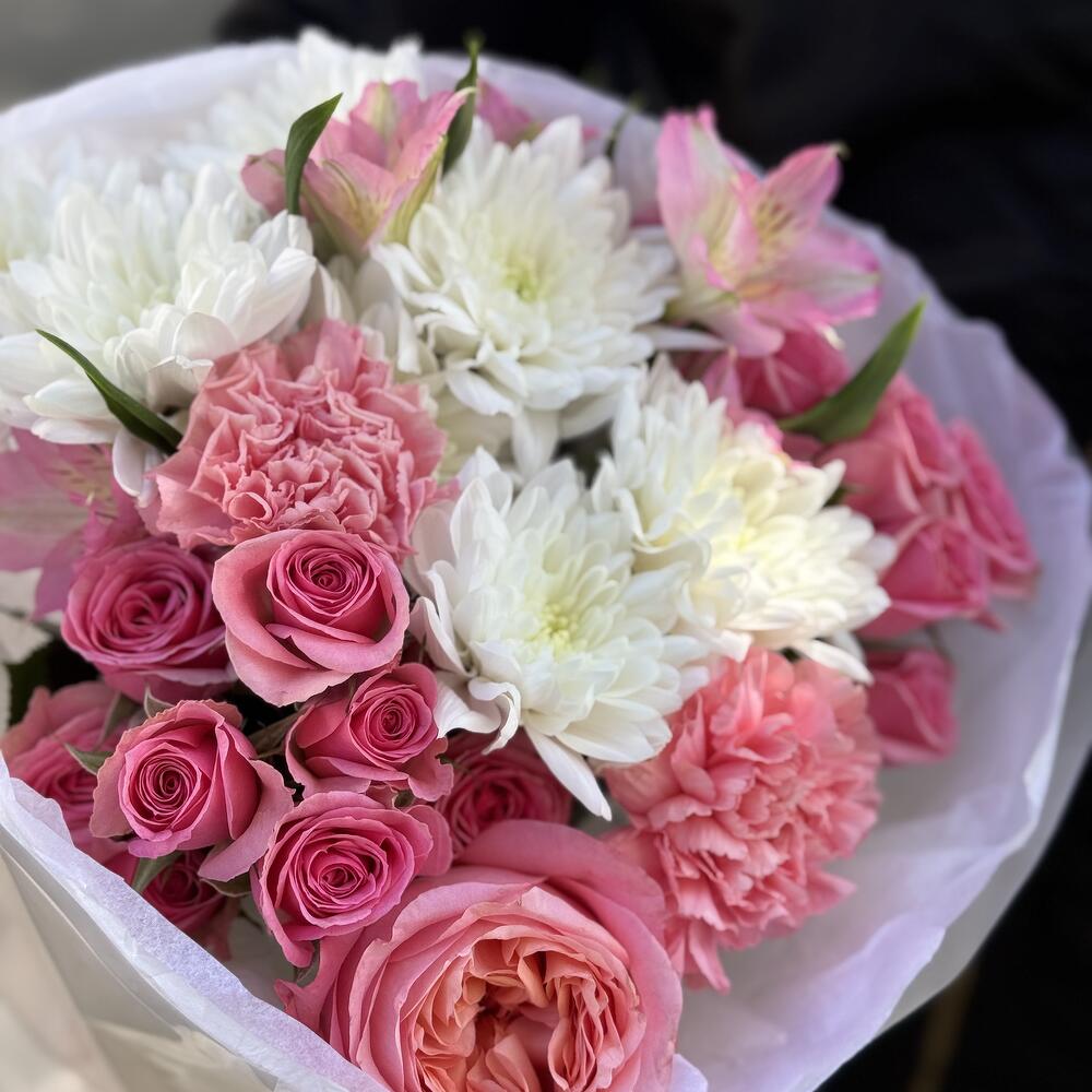Delicate pink bouquet