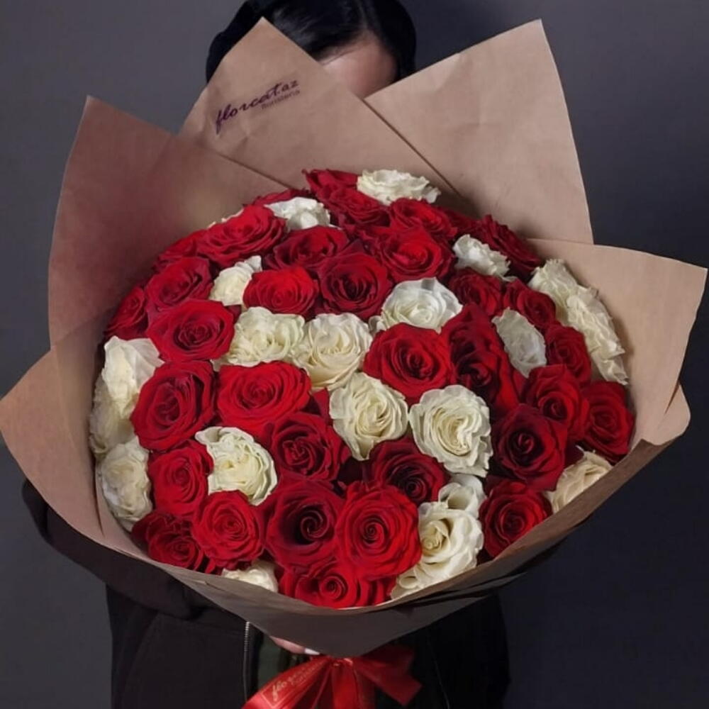 Розы Эквадор 55 штук