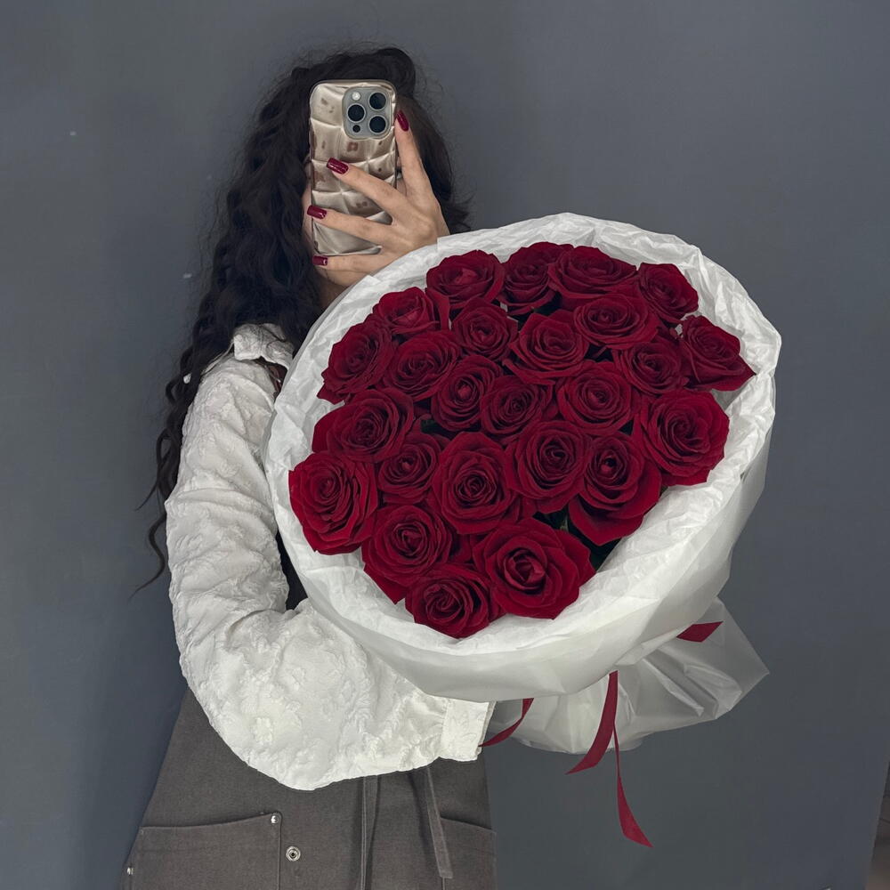 Монобукет🌹 из красной розы Ред Наоми 25 шт