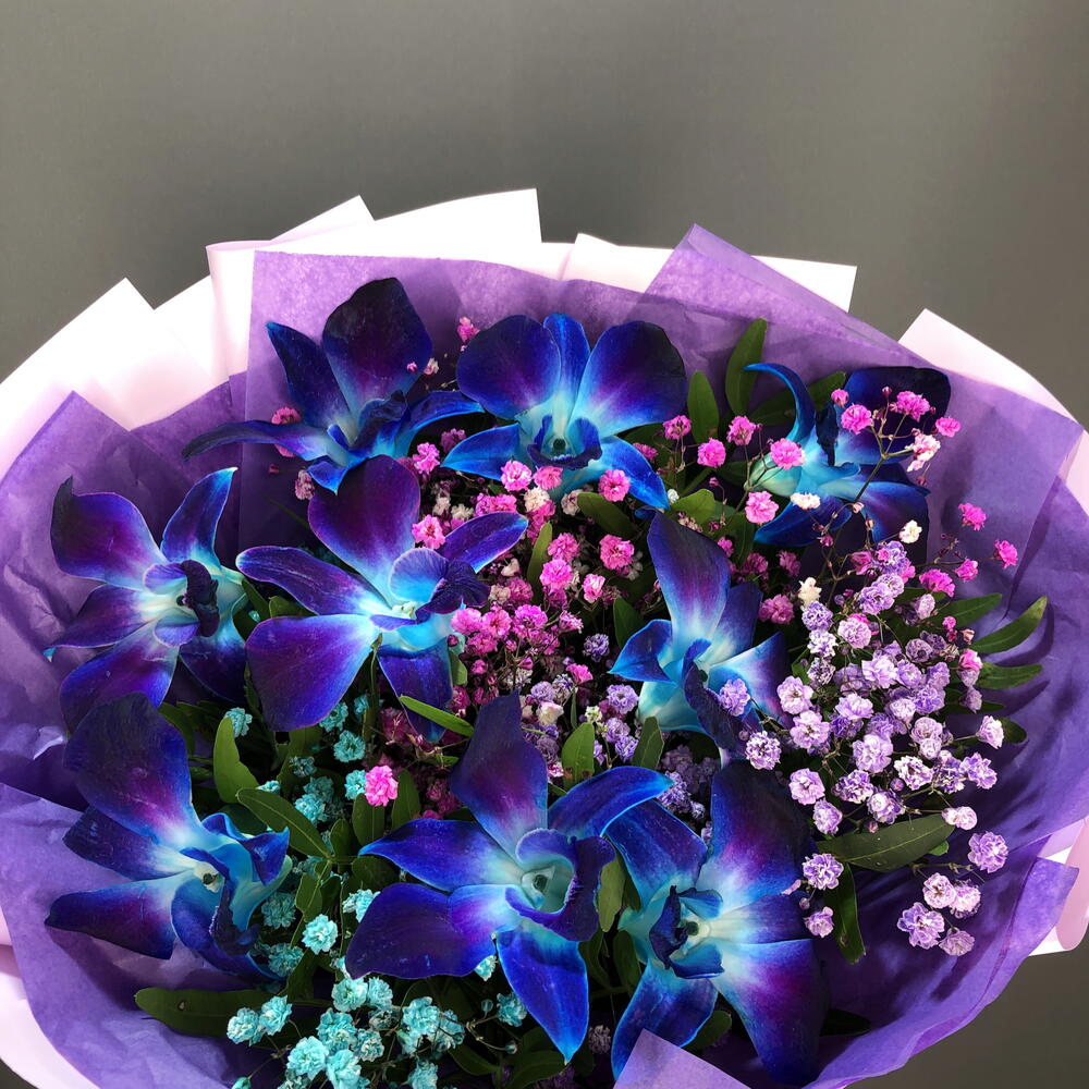Букет космических орхидей с радужной гипсофилой🪻🌸🌺🌹🪻🌺