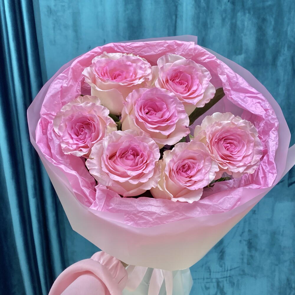 Розовые розы🌸
