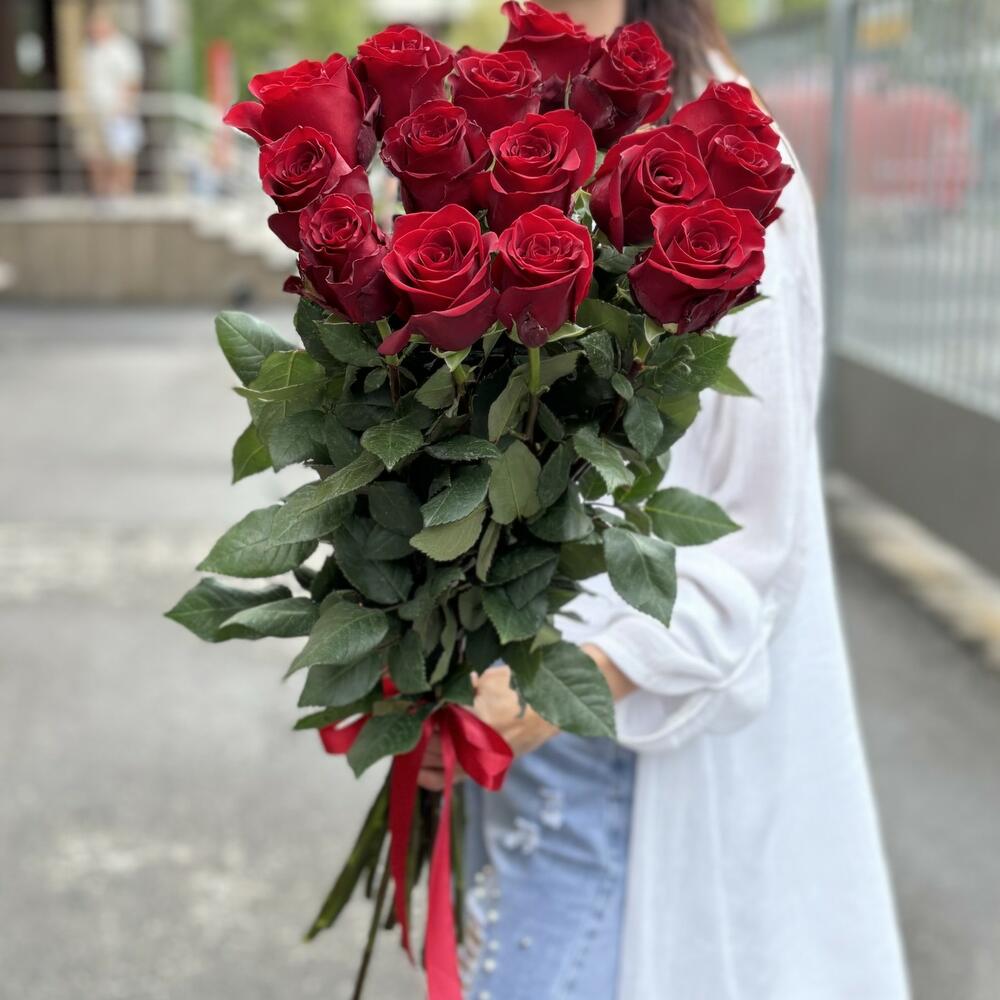 15 роз 80 см