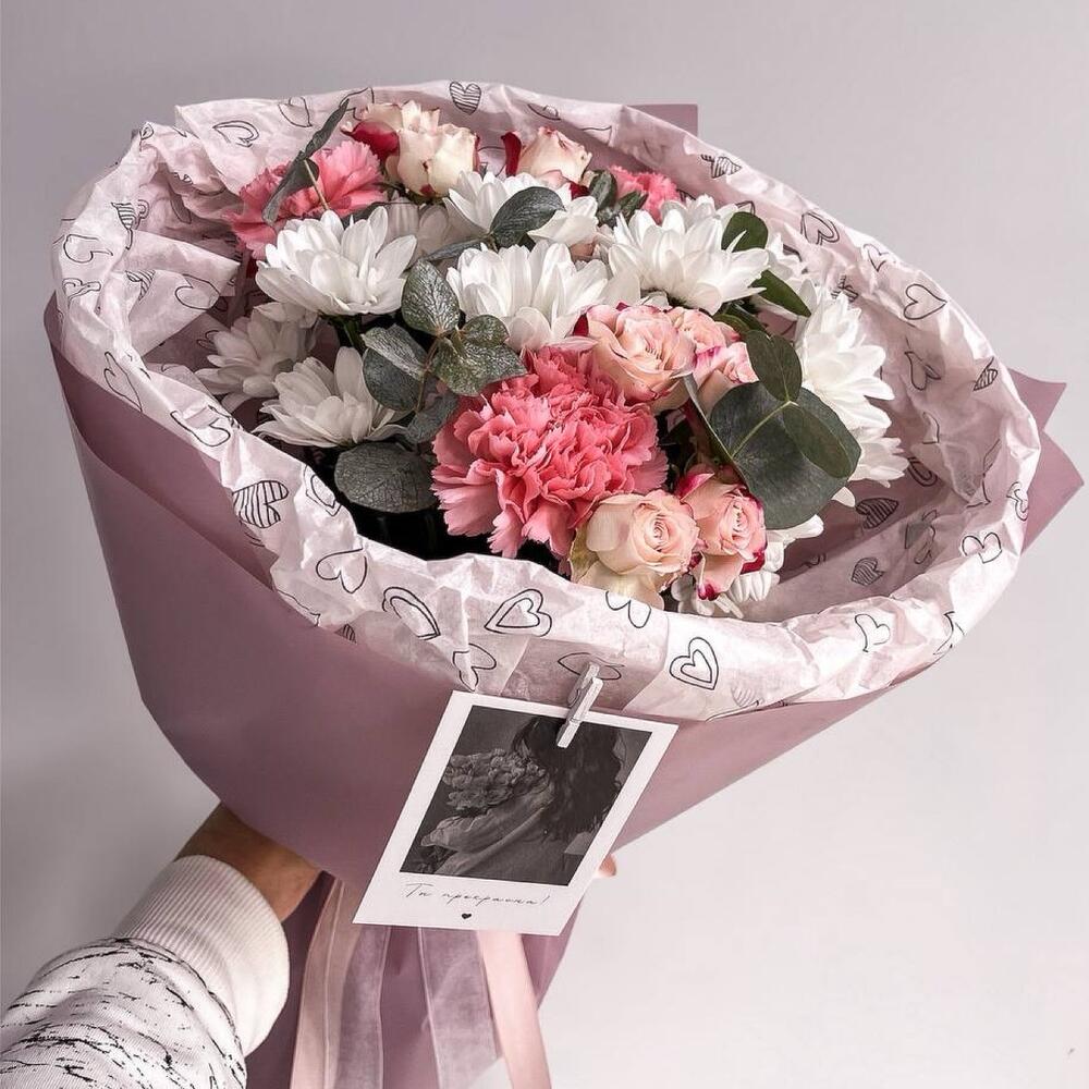 Букет из кустовых роз и хризантем "Для тебя💜"