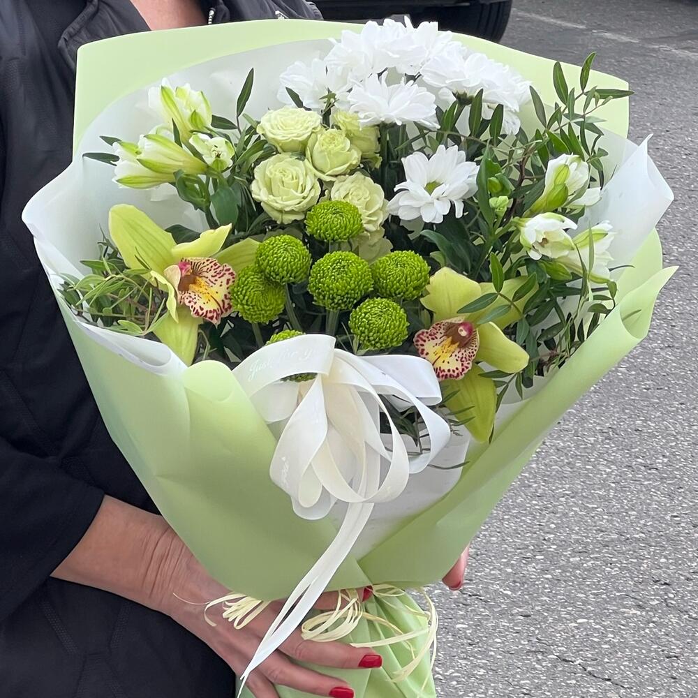 Цимбидиум с салатовым миксом💚