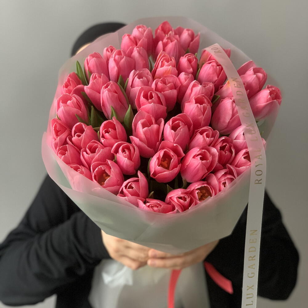 Розовые тюльпаны