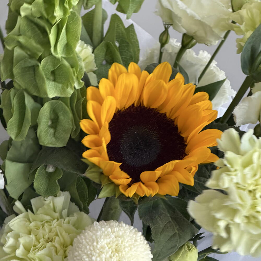 Bouquet with a sunflower 🌻