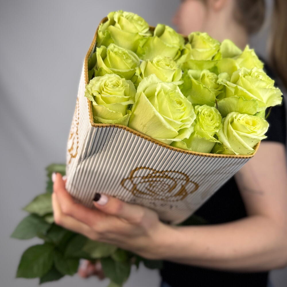 Пачка Роза сорт «Limonada» 25 стеблей