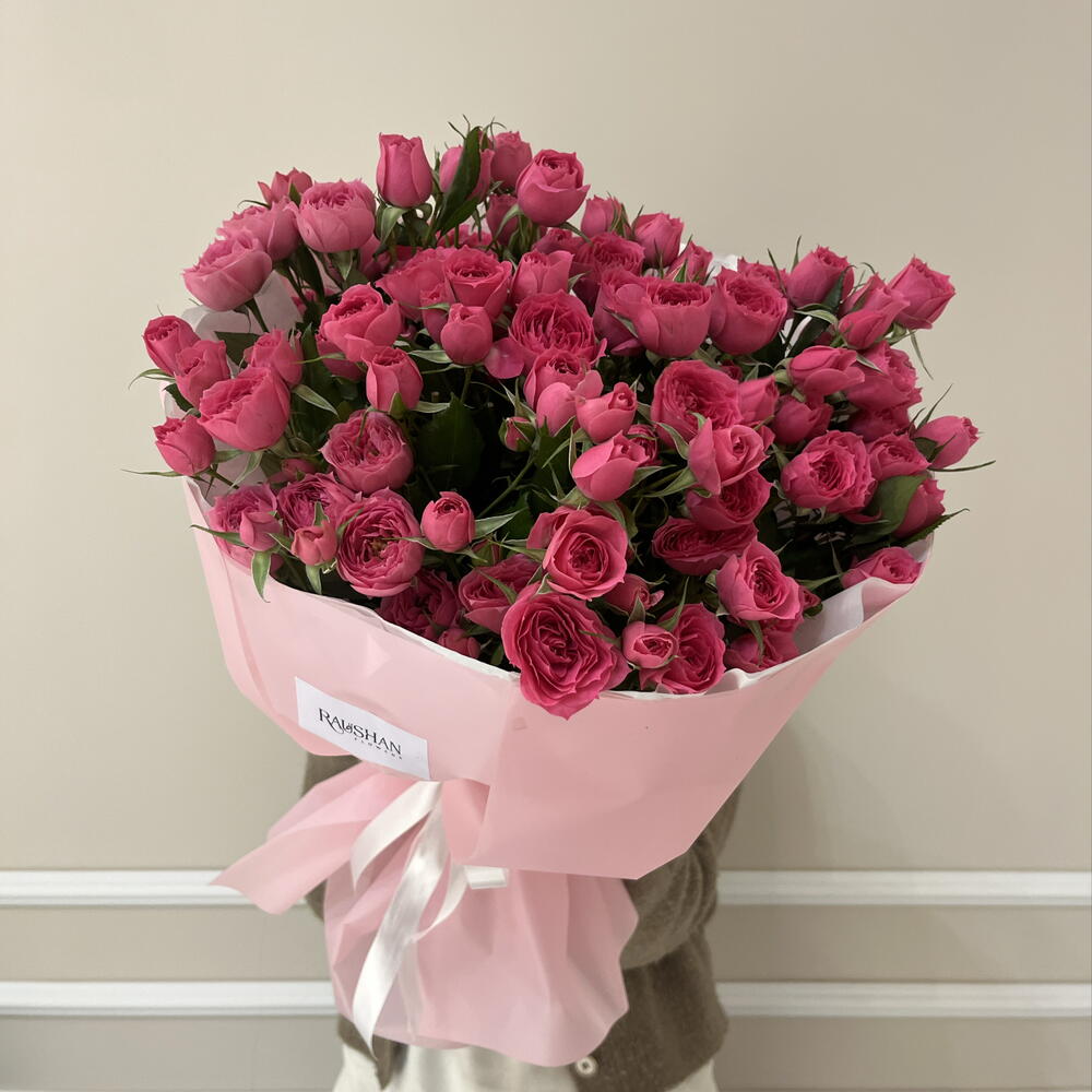 Bouquet of spray roses 🌸