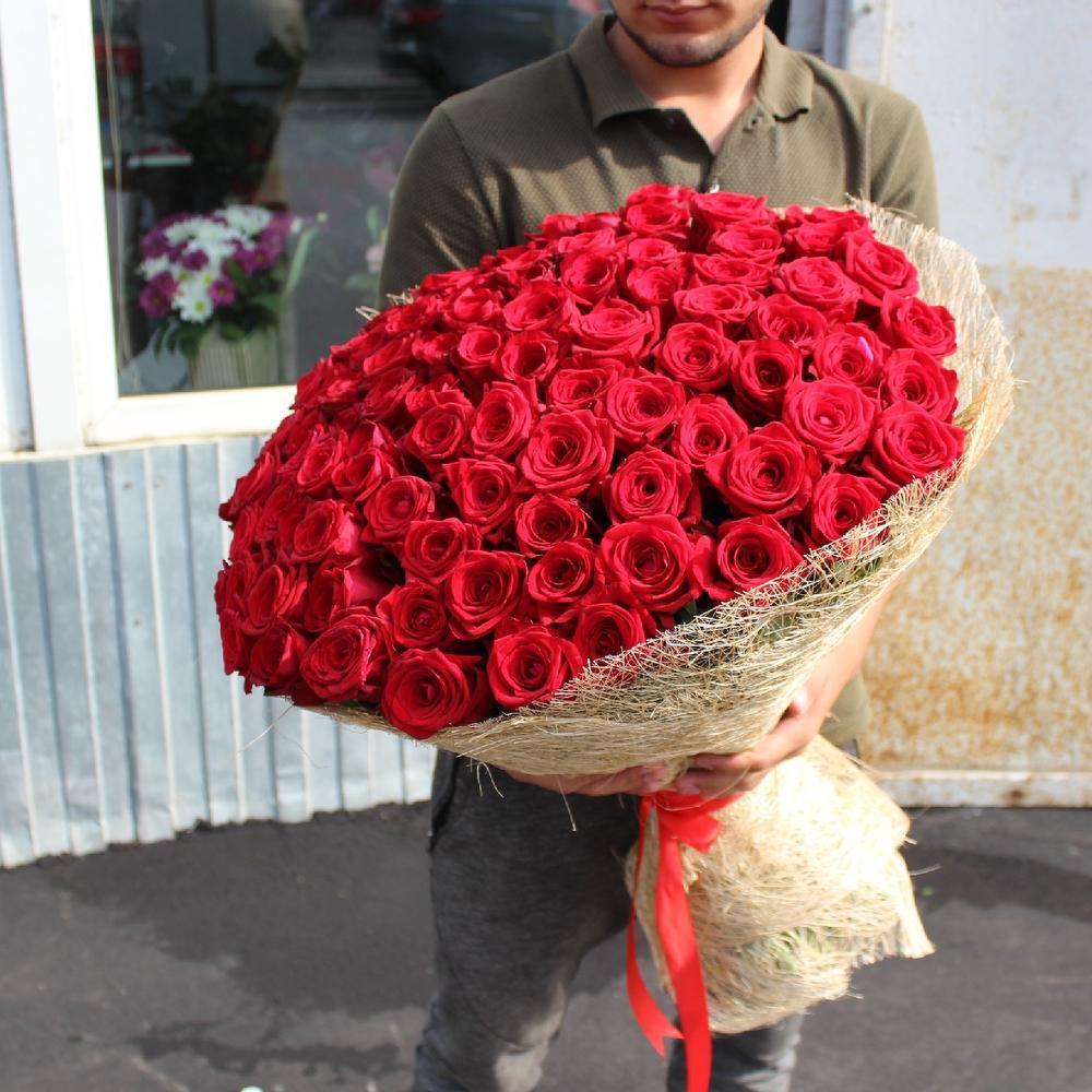 Купить розы в москве с доставкой дешево