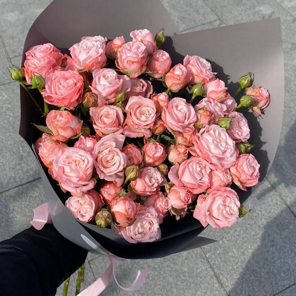 Madam Bombastic Spray Roses