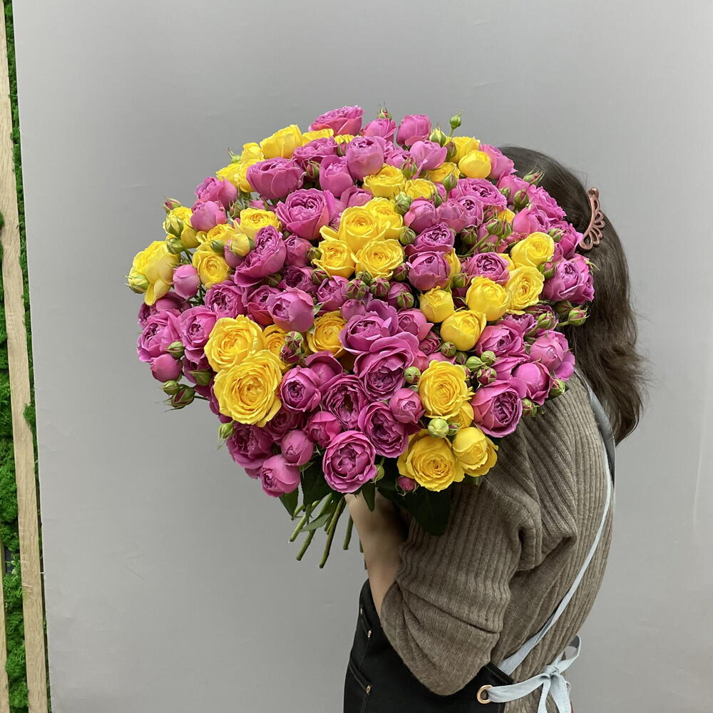 «Дорогое удовольствие» 💕 кустовая Роза 35 веток