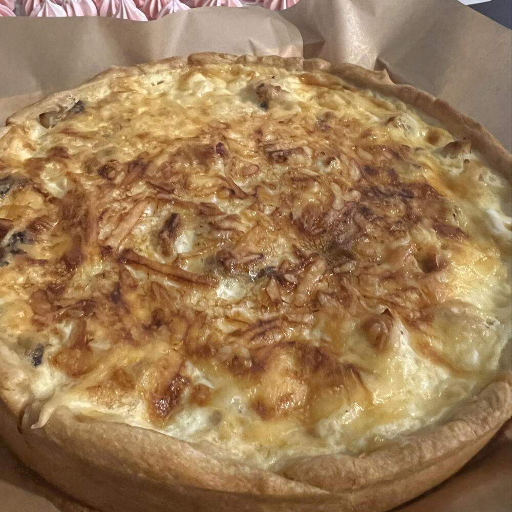 Пирог (киш) с курицей и грибами