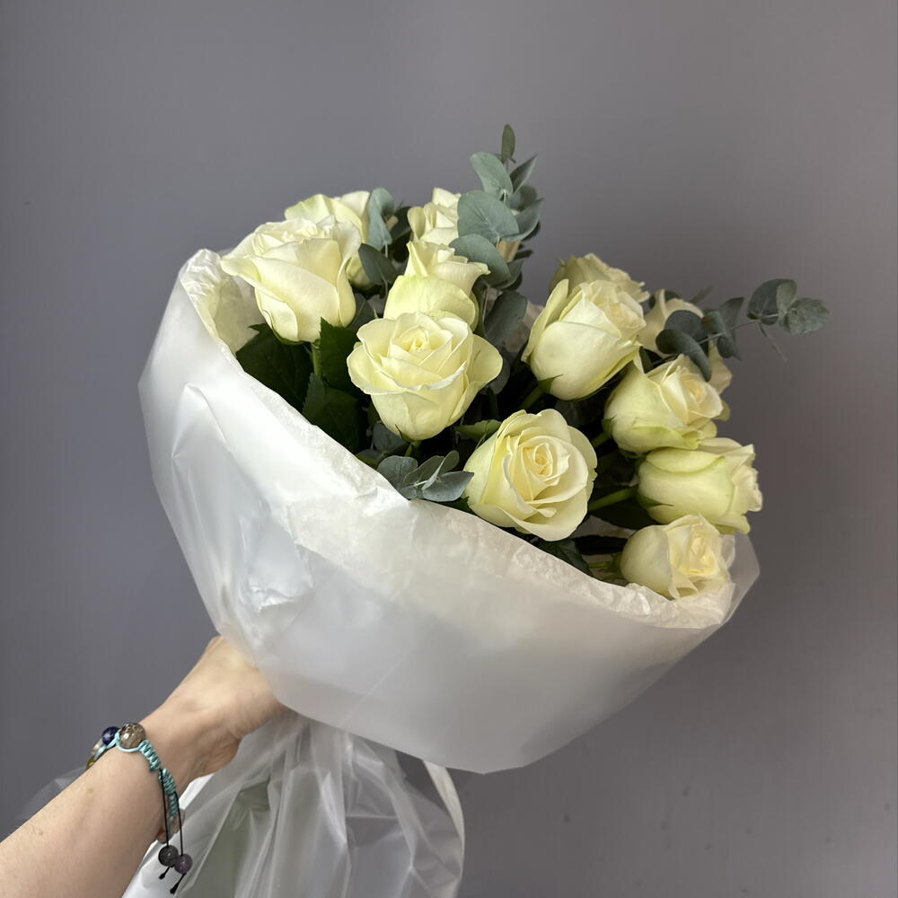 Букет из белых роз