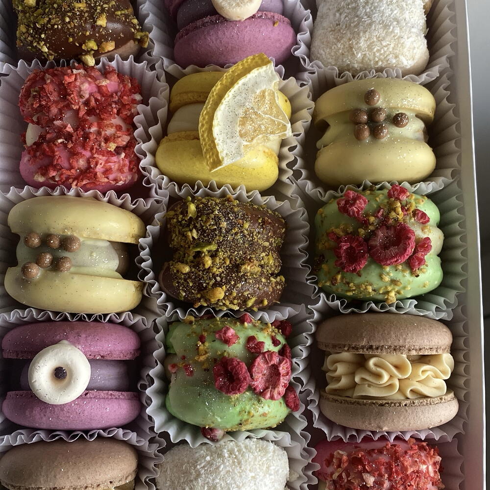 Макарон 15 шт ассорти