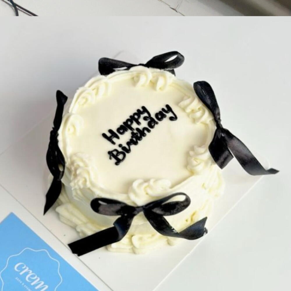 Bento cake with bows
