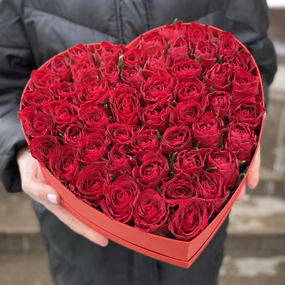 51 Роза в коробке сердце