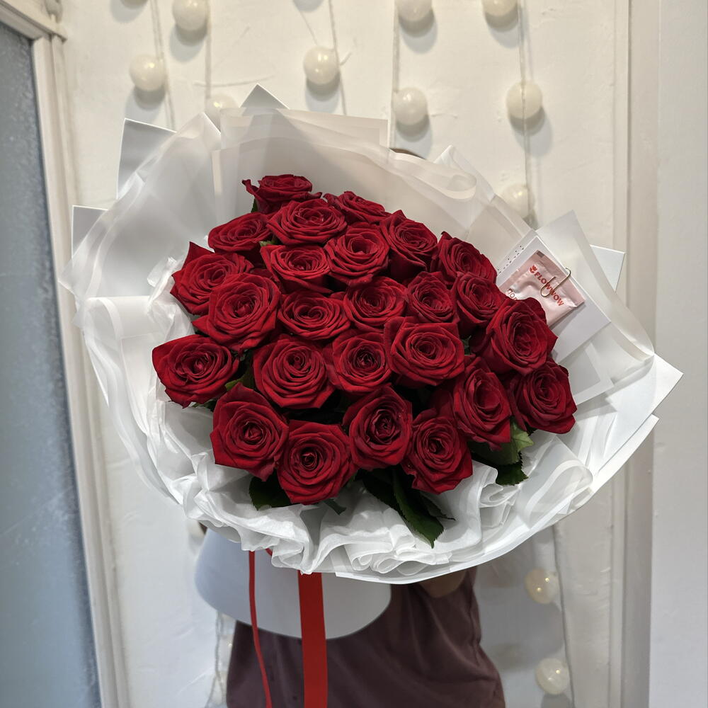 25 красных роз ️