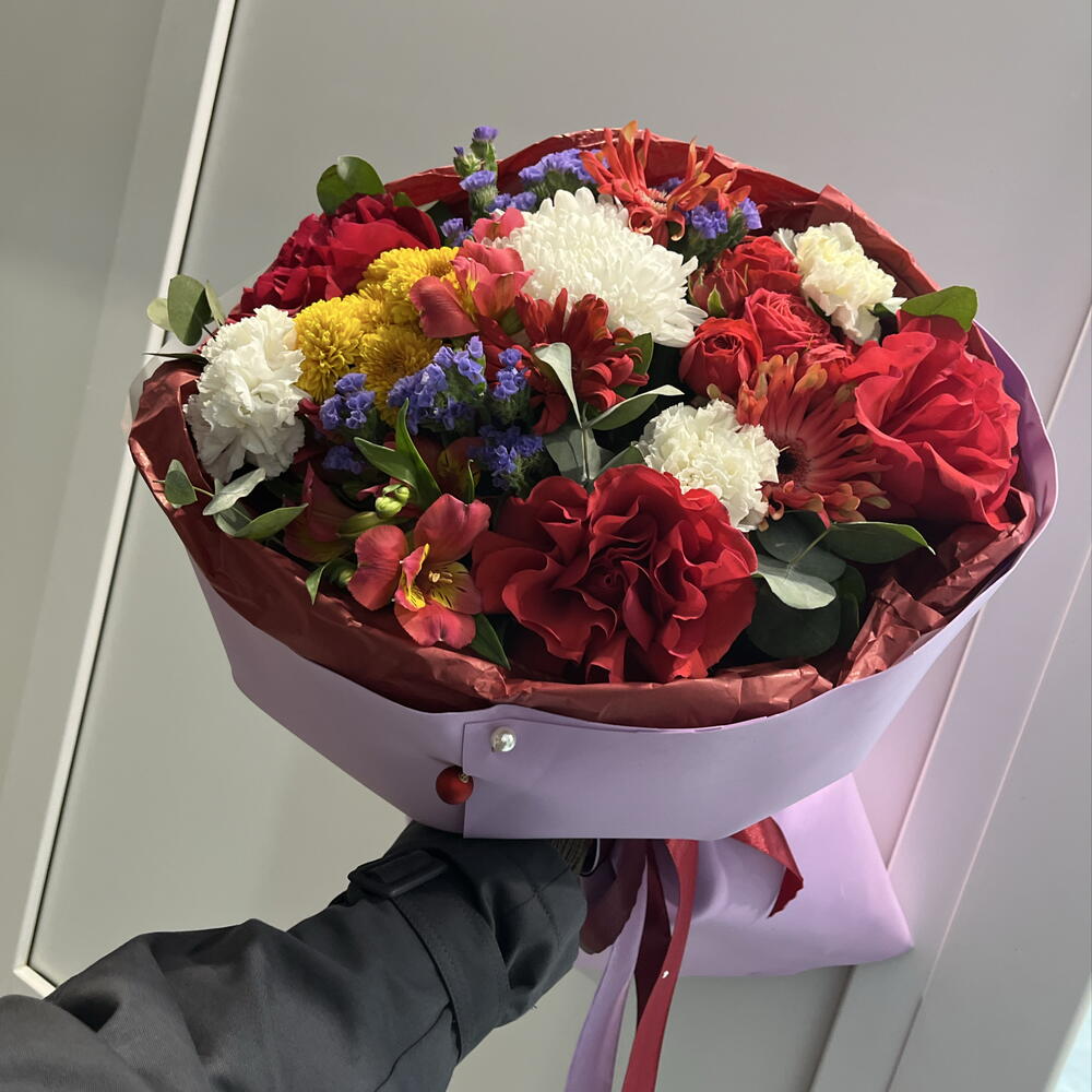 Яркий букет ️