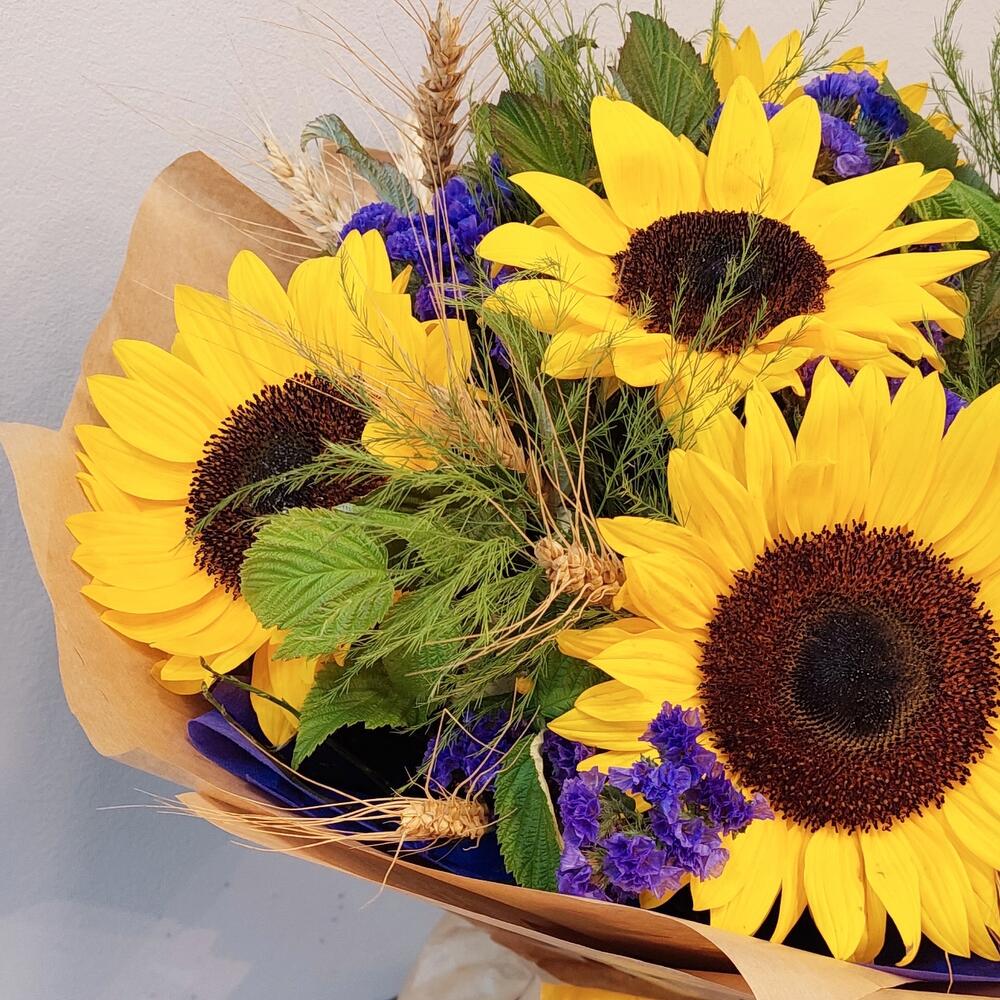Яркий букет с подсолнухами и пшеницей, Цветы и подарки в Электростали ...