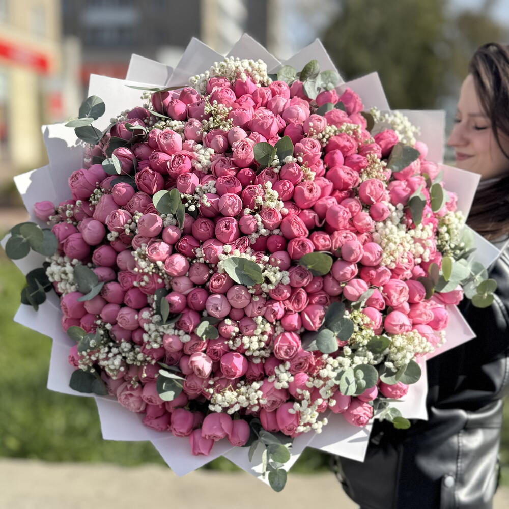 Букет гигант из 101 кустовой пион овидной розы "Силва Пинк" (арт.2030)