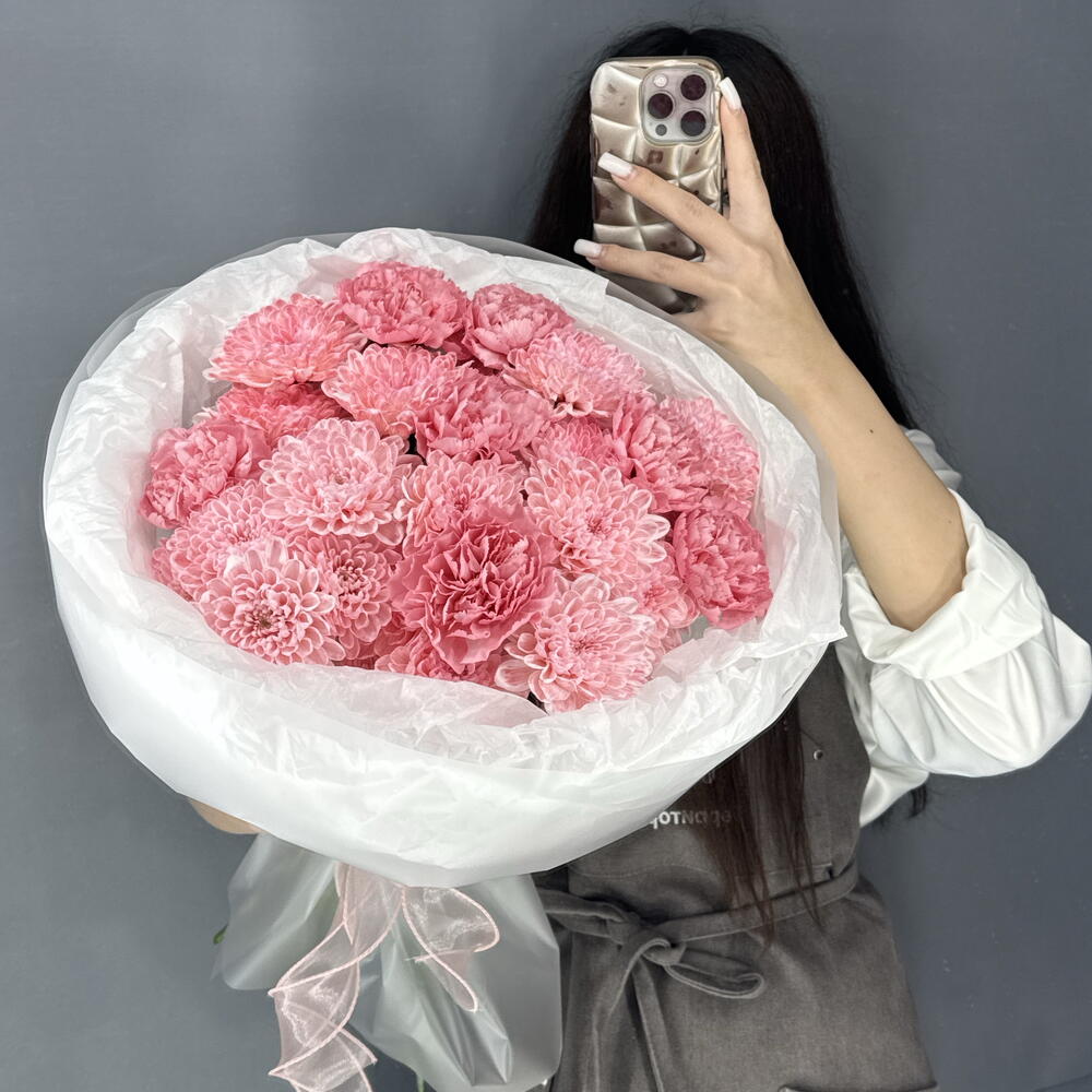 Авторский букет😍 с персиковыми хризантемами и диантусами