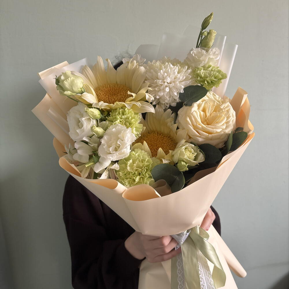 Букет из белой эустомы/диантуса/розв канделайт/хризантемы💕😍