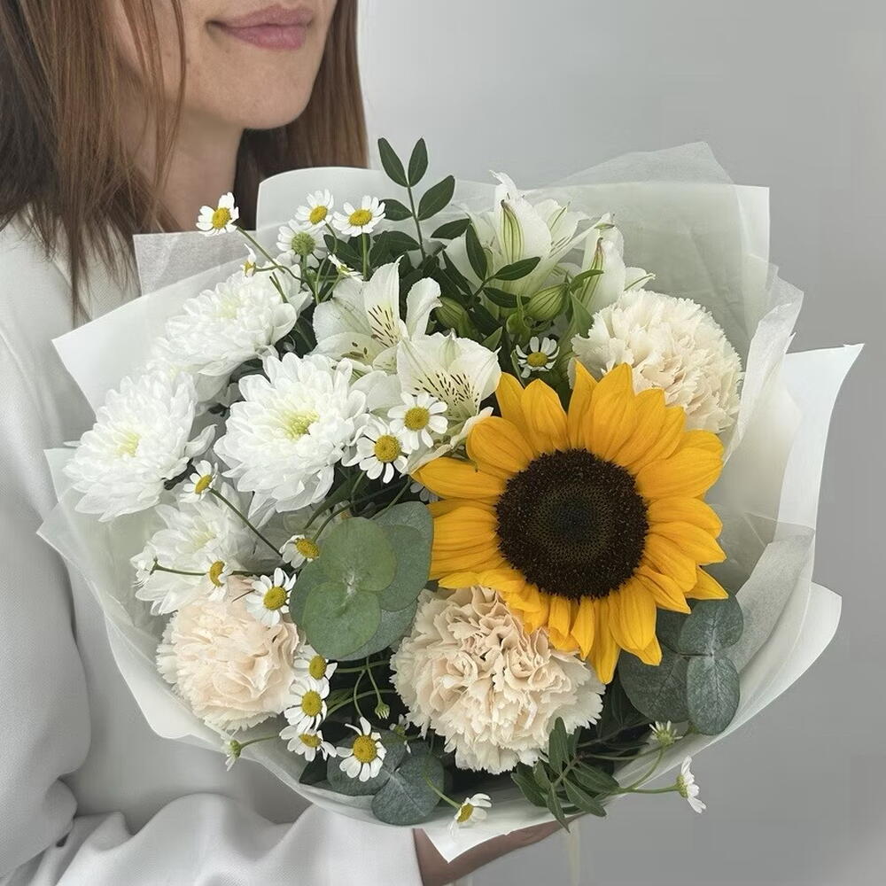 Букет с подсолнухом
