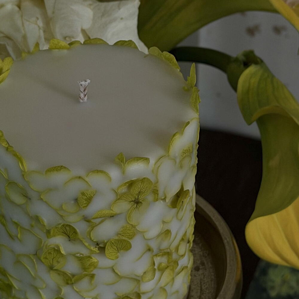 🕯️Интерьерная свеча с гортензией