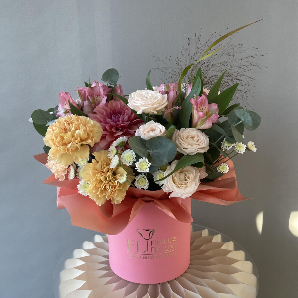 Фруктовый джем 🧡 нежная композиция с пионовидными розами, георгином, диантусами, хризантемами, альстромериями