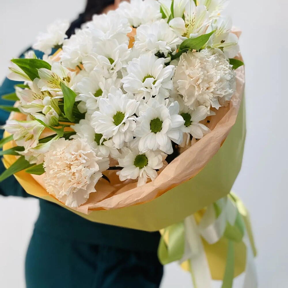 Ромашки, альстромерии, диантус💐💐💐