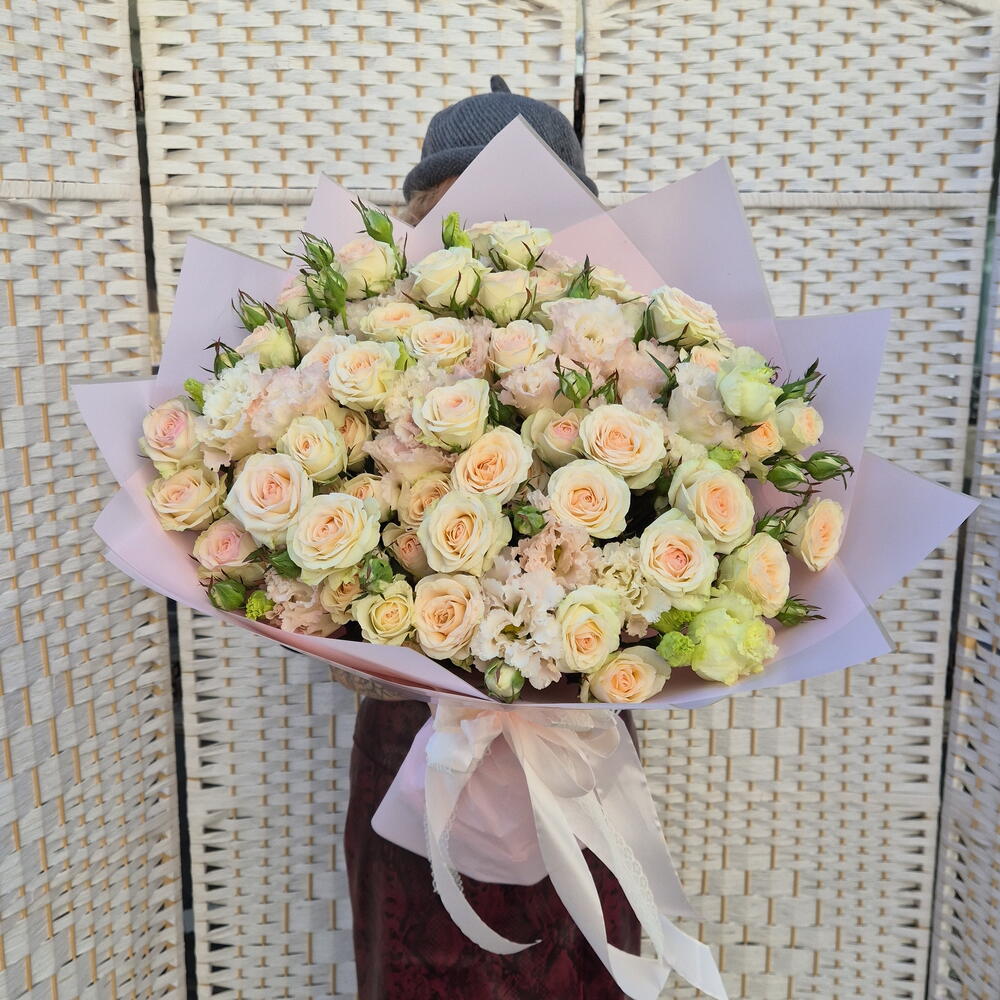 Bouquet 1 🩷 (кустовые розы и эустома)