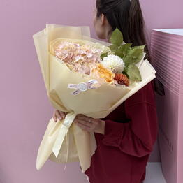 PIONFLO FLOWER SHOP