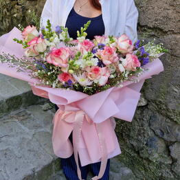 JOLLY FLOWERS BOUTIQUE 