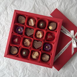 Victera Decor and Chocolate