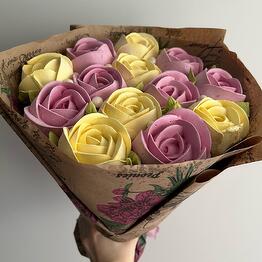 Bouquet of marshmallow roses