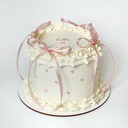 Lisa Cake