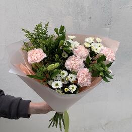 Букет из стойких дофаминовых цветов