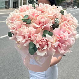 Amore Flowers