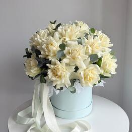 Anna Flowers studio 